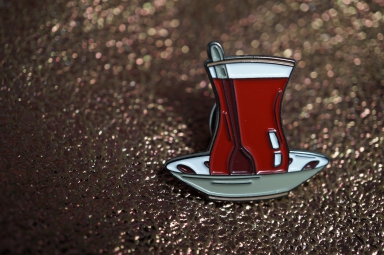 Professionelle Produktfotos von Pins Professionelle Produktfotos von Pins