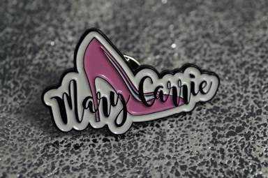 Soft-Emaille Pin ohne Epoxydharzüberzug in High Heel Form Soft-Emaille Pin ohne Epoxydharzüberzug in High Heel Form